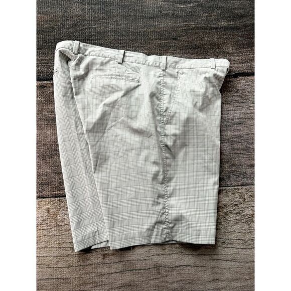 Nike Golf Men's Plaid Grey White Shorts Dri-Fit Flat Front SZ 42 Drifit - Picture 4 of 8